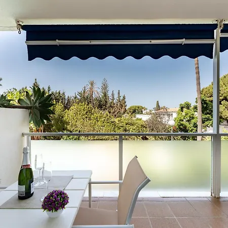 Malagasuite Pool Paradise Apartment *