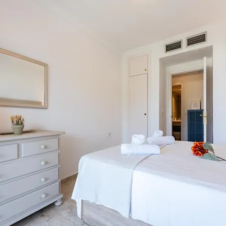 Malagasuite Pool Paradise Apartmán *