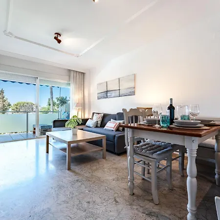 Malagasuite Pool Paradise アパート *